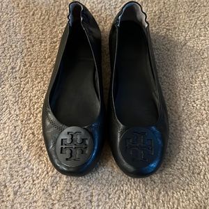 Black Tory Burch Flats!